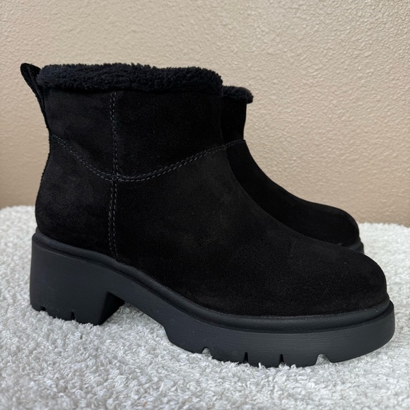 Steve Madden Hatcher Bootie Fur Lined Platform 9 EUC - Picture 1 of 9